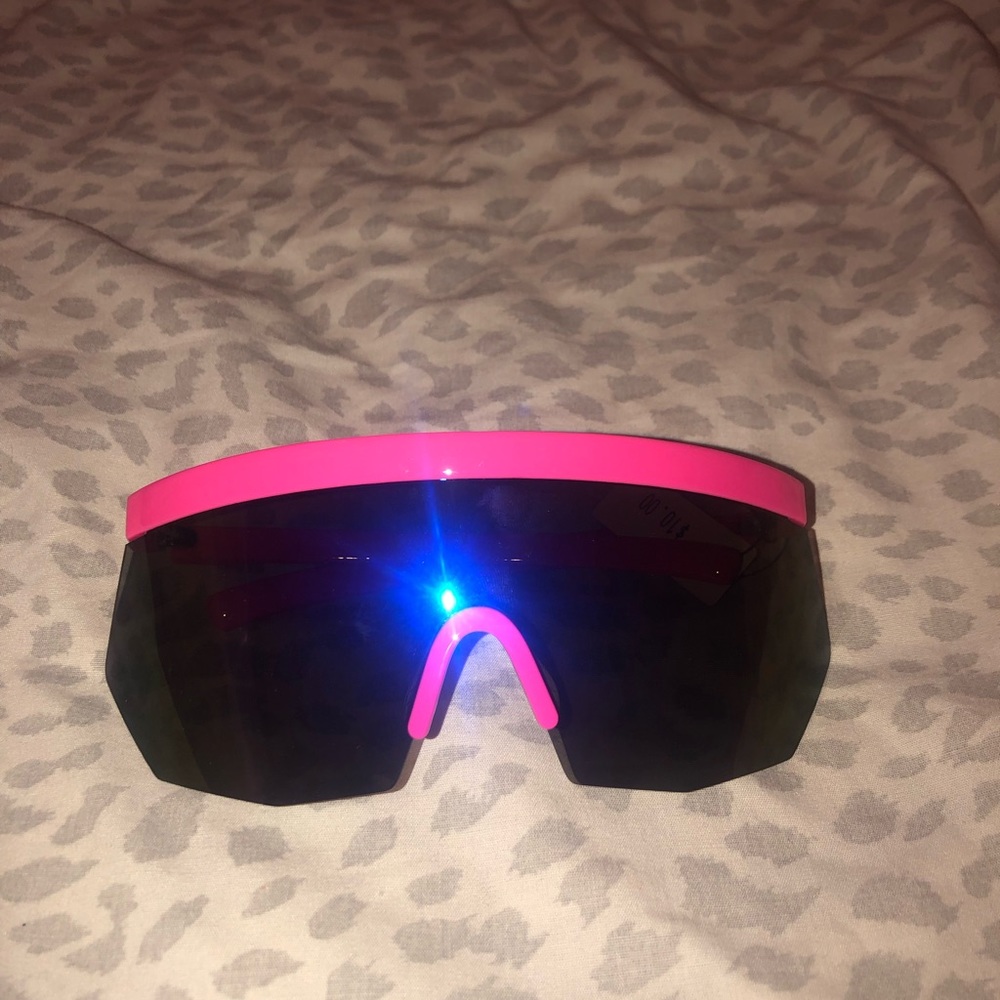 Retro oversized sunglasses rave